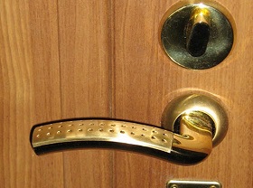 Замена дверной ручки входной двери в Ульяновске